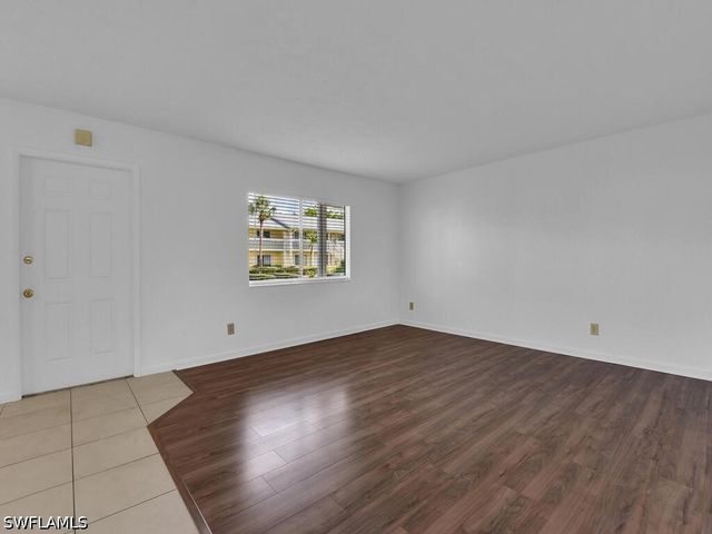 4617 Bayshore DR H5, Naples, FL 34112