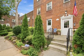 15 Leewood 2L, Eastchester, NY 10709