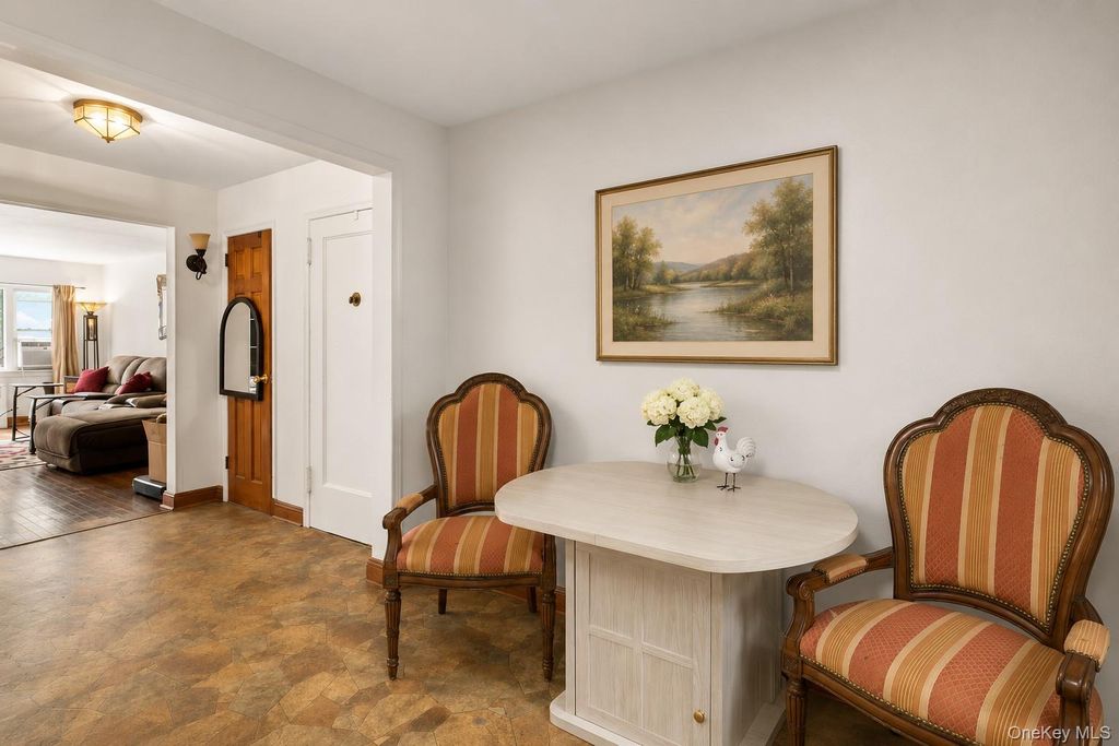 15 Leewood 2L, Eastchester, NY 10709 — photo 5