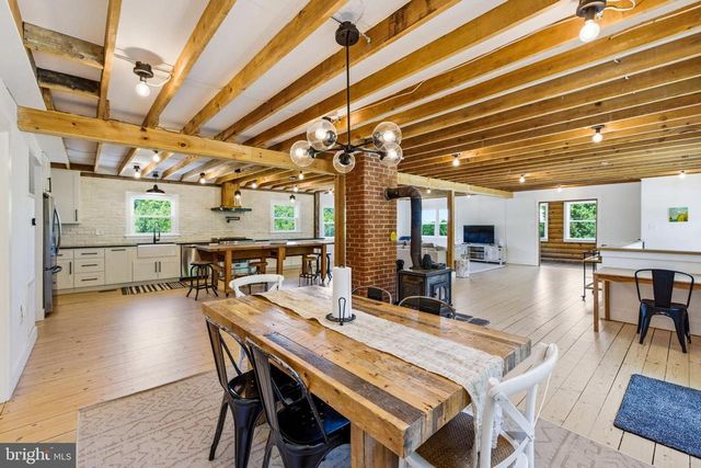 3259 IDA RD, Luray, VA 22835