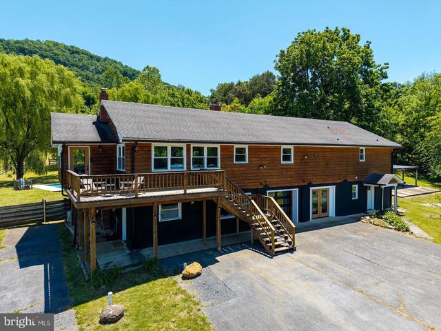 3259 IDA RD, Luray, VA 22835