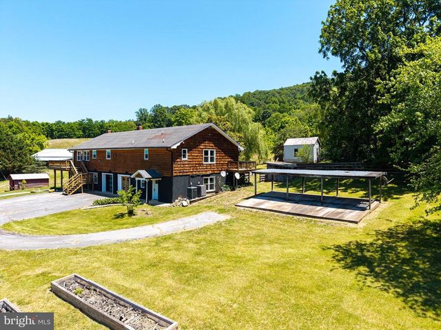 3259 IDA RD, Luray, VA 22835
