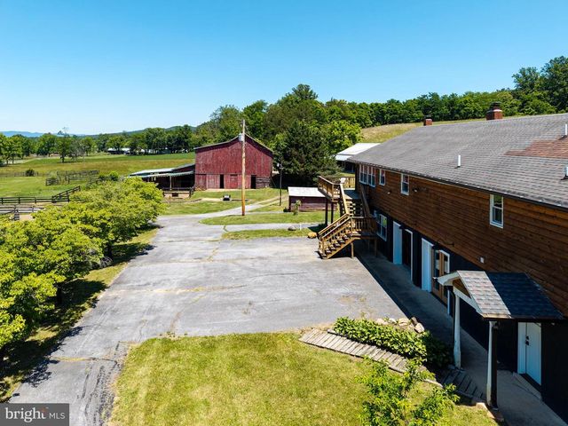 3259 IDA RD, Luray, VA 22835