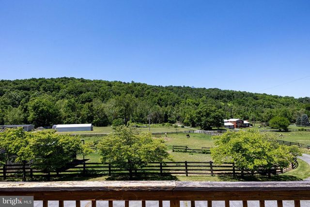 3259 IDA RD, Luray, VA 22835