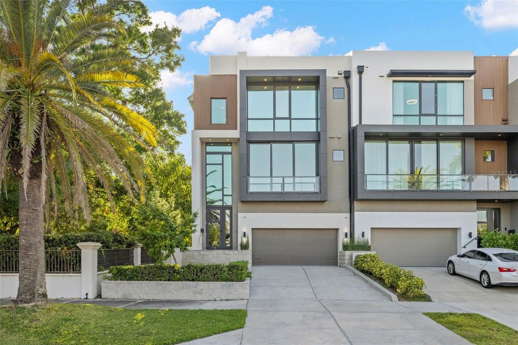 98 W DAVIS BOULEVARD, Tampa, FL 33606