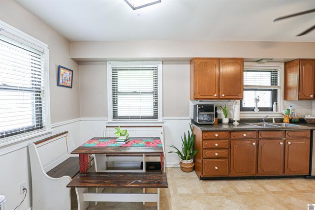 412 Joe Clifton Dr, Paducah, KY 42001