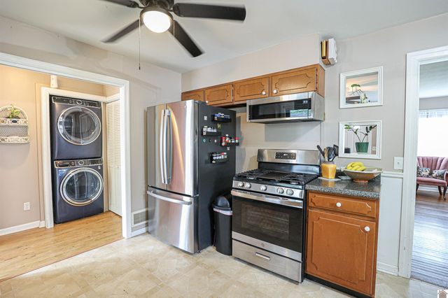 412 Joe Clifton Dr, Paducah, KY 42001