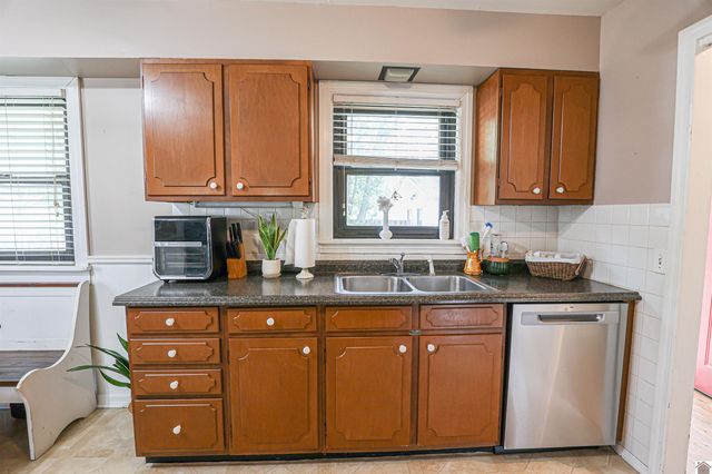 412 Joe Clifton Dr, Paducah, KY 42001