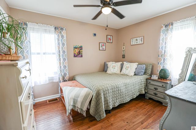 412 Joe Clifton Dr, Paducah, KY 42001