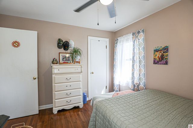 412 Joe Clifton Dr, Paducah, KY 42001