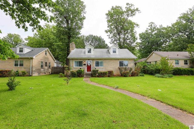 412 Joe Clifton Dr, Paducah, KY 42001