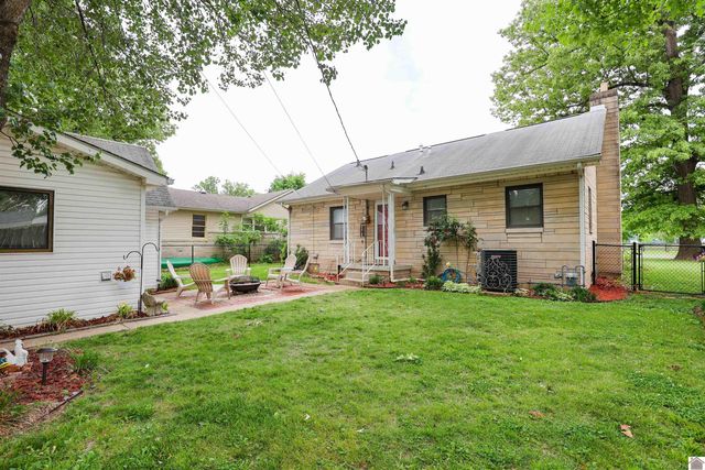 412 Joe Clifton Dr, Paducah, KY 42001