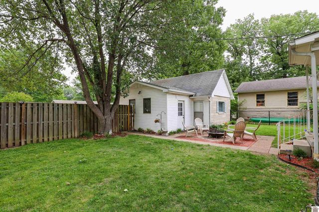 412 Joe Clifton Dr, Paducah, KY 42001
