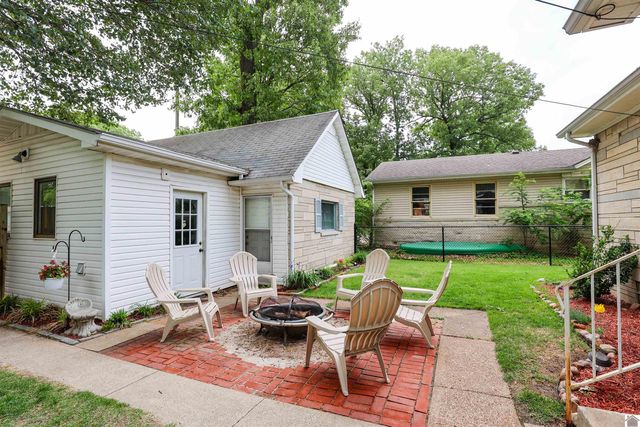 412 Joe Clifton Dr, Paducah, KY 42001