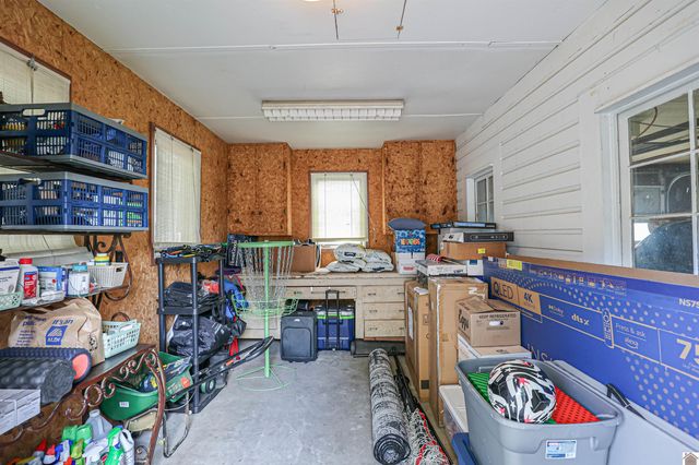 412 Joe Clifton Dr, Paducah, KY 42001