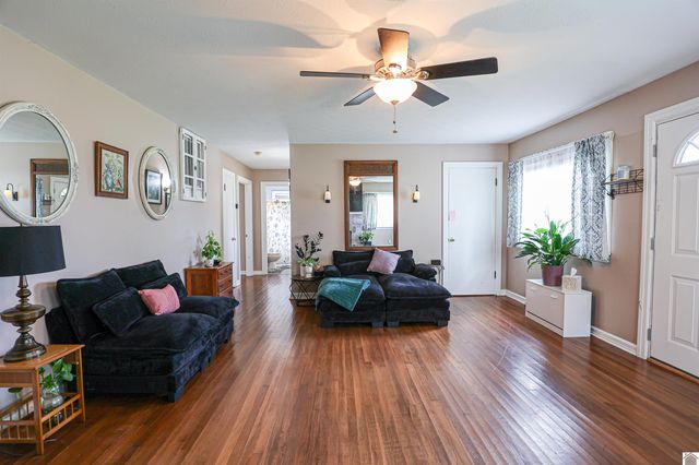 412 Joe Clifton Dr, Paducah, KY 42001