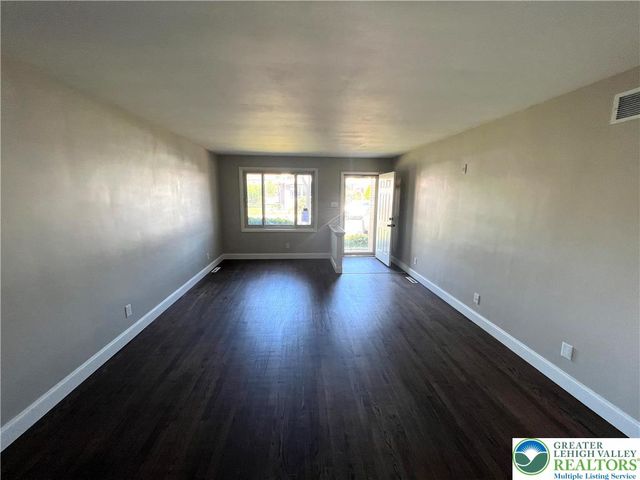 1320 East Livingston Street, Allentown City, PA 18109