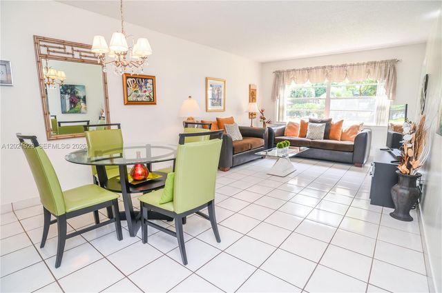 5100 NW 35th St 107, Lauderdale Lakes, FL 33319