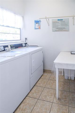 5100 NW 35th St 107, Lauderdale Lakes, FL 33319