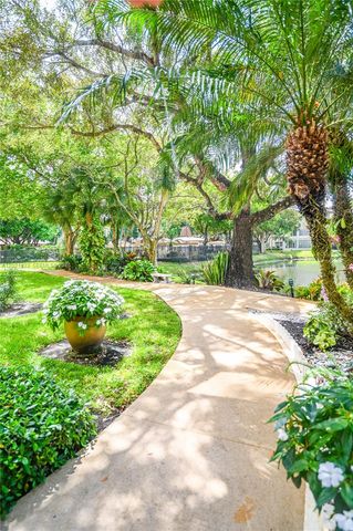 5100 NW 35th St 107, Lauderdale Lakes, FL 33319
