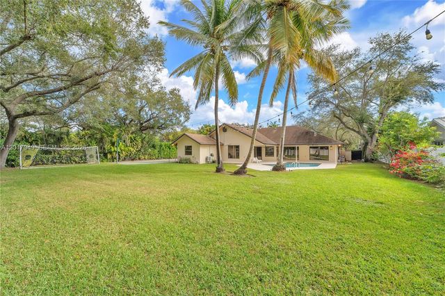 10330 SW 58th Court, Pinecrest, FL 33156