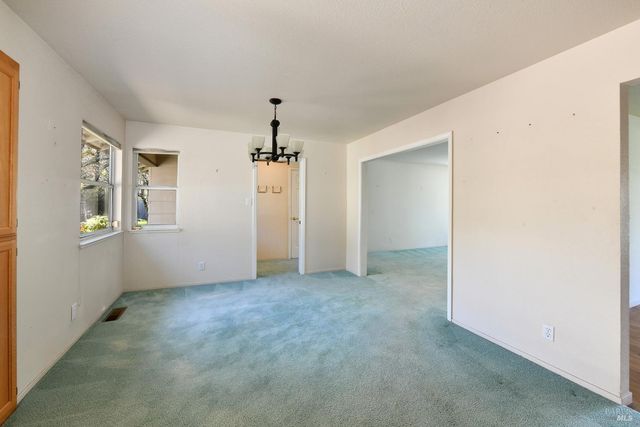 135 Fulton Pl, Windsor, CA 95492