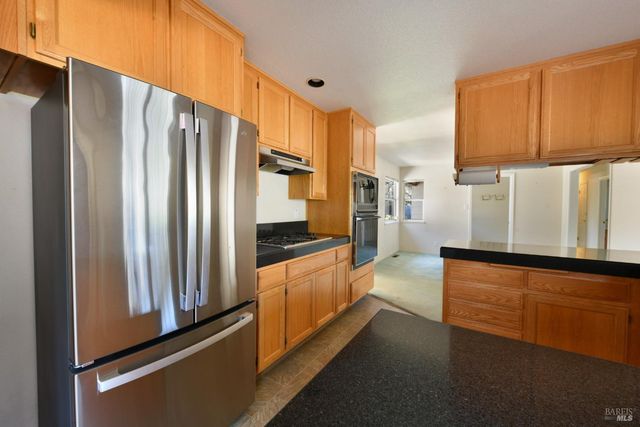 135 Fulton Pl, Windsor, CA 95492