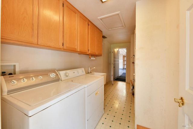 135 Fulton Pl, Windsor, CA 95492