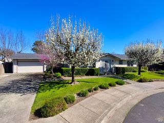 135 Fulton Pl, Windsor, CA 95492