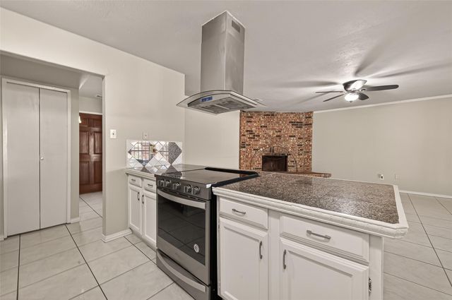 6206 Homeview Drive, Houston, TX 77049