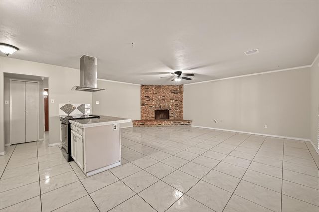 6206 Homeview Drive, Houston, TX 77049