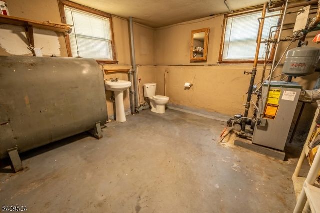 619 Essex Ave, Linden City, NJ 07036