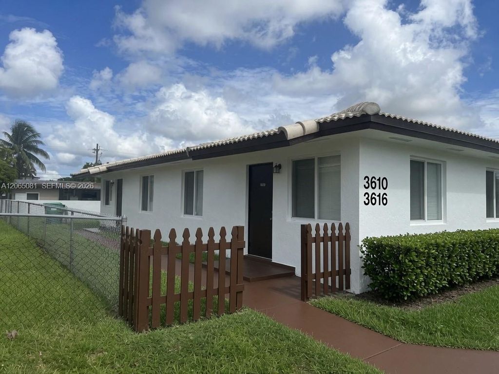 3610 SW 87th Pl 3610, Miami, FL 33165