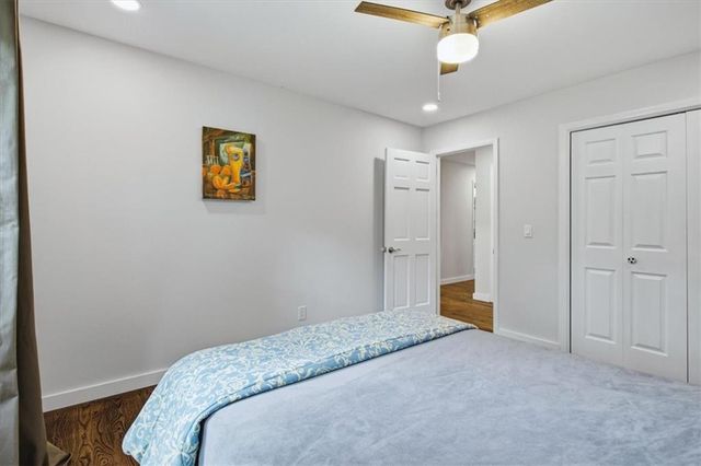 8 Rhodes Drive SE, Marietta, GA 30068