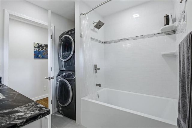 8 Rhodes Drive SE, Marietta, GA 30068