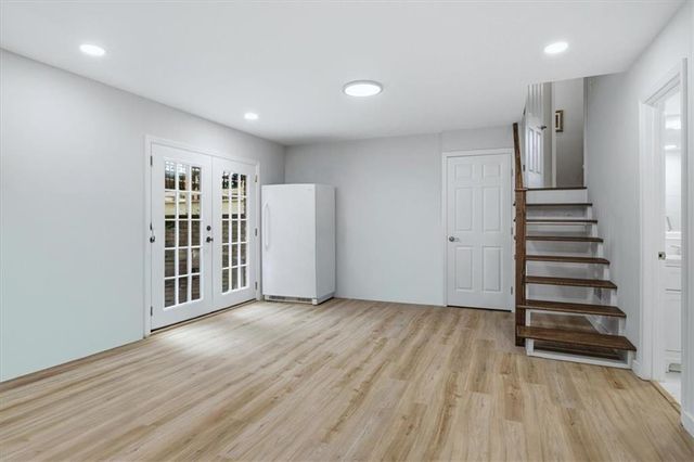 8 Rhodes Drive SE, Marietta, GA 30068