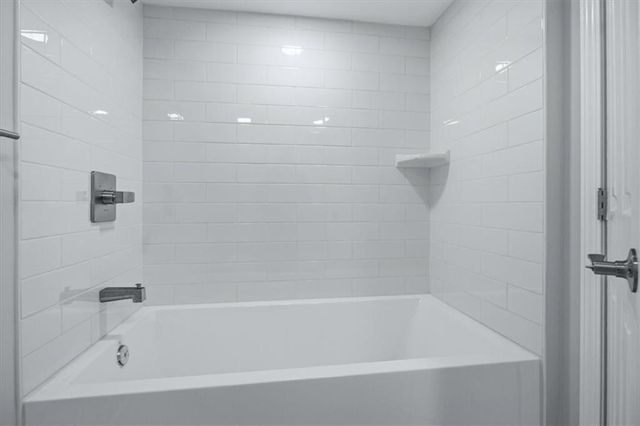 8 Rhodes Drive SE, Marietta, GA 30068