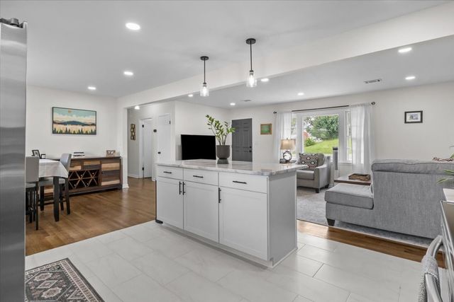 238 Wilowen Dr, Nashville, TN 37210