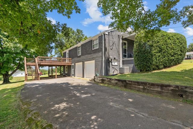 238 Wilowen Dr, Nashville, TN 37210