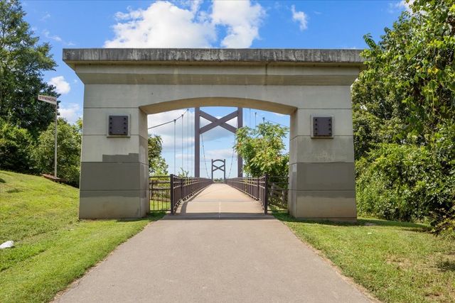 238 Wilowen Dr, Nashville, TN 37210