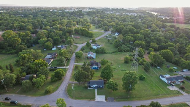 238 Wilowen Dr, Nashville, TN 37210