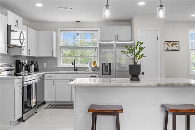 238 Wilowen Dr, Nashville, TN 37210