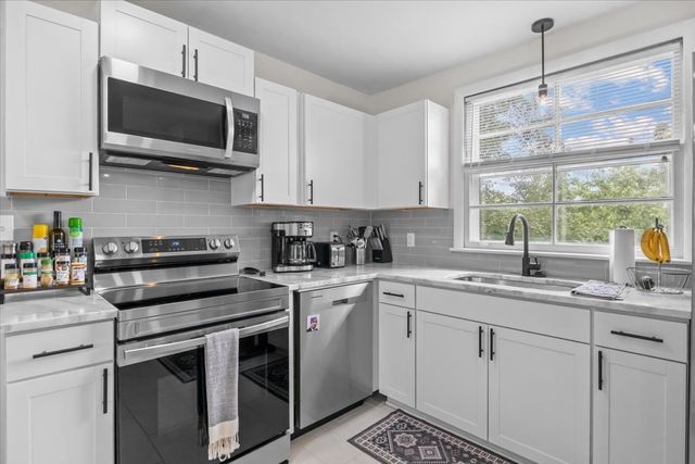 238 Wilowen Dr, Nashville, TN 37210