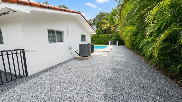 614 San Juan Drive, Coral Gables, FL 33143
