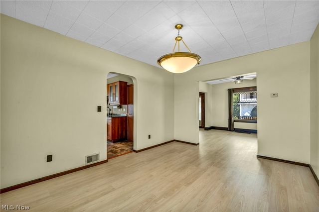 4301 Gamma Avenue, Newburgh Heights, OH 44105