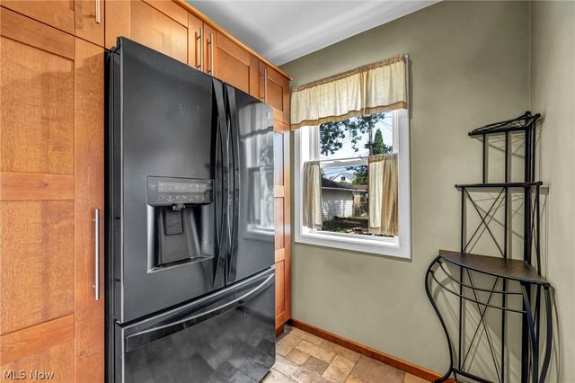 4301 Gamma Avenue, Newburgh Heights, OH 44105