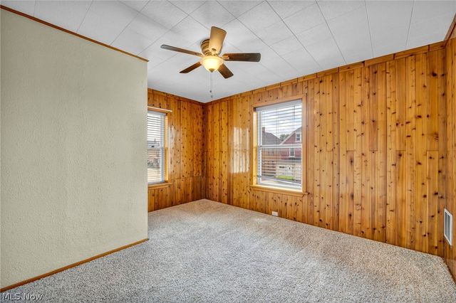 4301 Gamma Avenue, Newburgh Heights, OH 44105