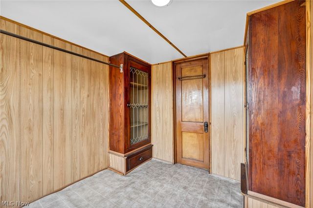 4301 Gamma Avenue, Newburgh Heights, OH 44105