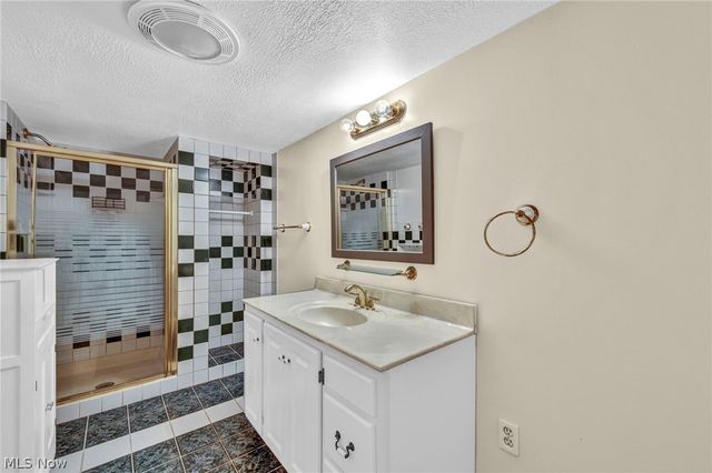 4301 Gamma Avenue, Newburgh Heights, OH 44105