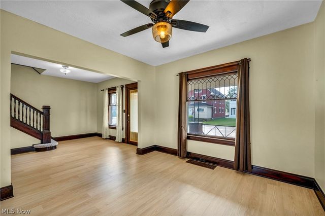 4301 Gamma Avenue, Newburgh Heights, OH 44105